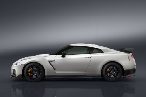 GT-R_NISMO_05