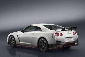 GT-R_NISMO_06