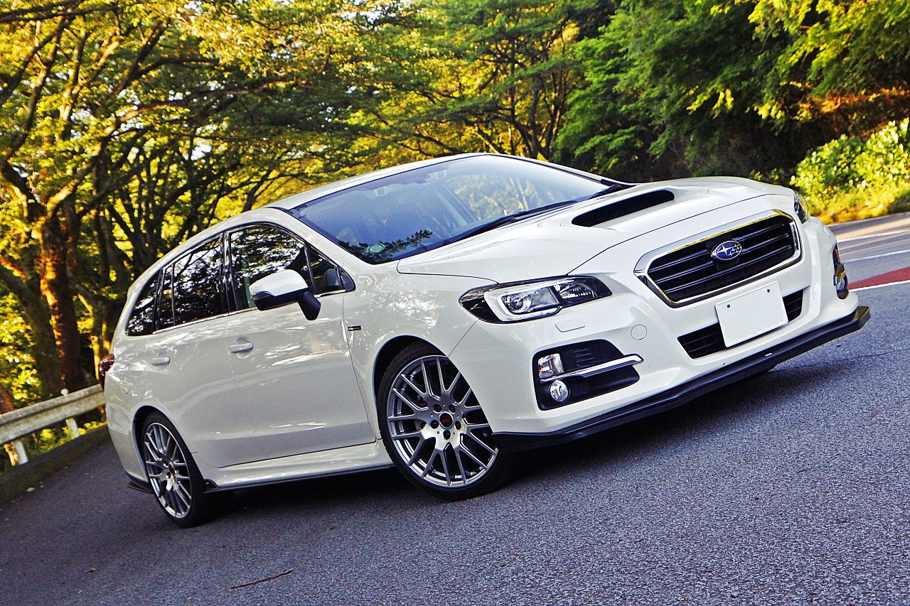 Субару левого. Subaru Levorg белый. Subaru Levorg STI белый. Subaru Levorg Tuning. Subaru Levorg обвес.