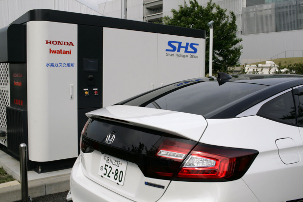 「ホンダの自家用水素ステーションは最新の燃料電池車を満タンにできない!?」の1枚目の画像