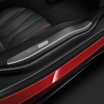 「赤いボディカラーが街に映える「BMW i8 Celebration Edition Protonic Red」は20台限定」の6枚目の画像ギャラリーへのリンク