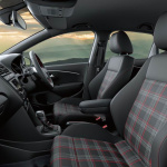 フォルクスワーゲン・ポロがマイナーチェンジ。200万を切る価格設定 - Polo GTI Seat