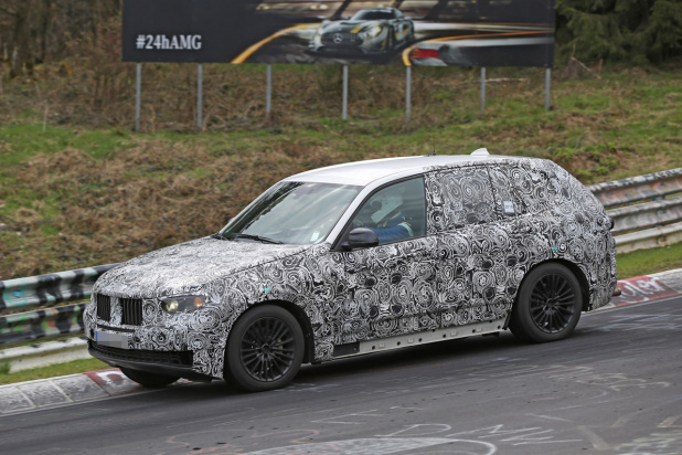 「BMW・X5次期型、ニュルで高速アタック！」の3枚目の画像