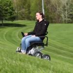 「立ち上がる」車椅子を生んだ、トヨタとセグウェイのコラボレーション - TOYOTA_iBOT