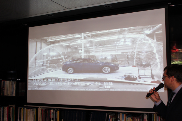 「フェイスリフトを受けた新型テスラ・モデルSの納車が開始」の9枚目の画像