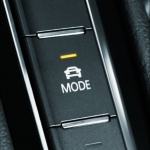 VWパサート・ヴァリアントのPHV「GTE」登場。EV走行距離51.7km/L、価格は519万9000円〜 - 00010015