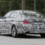 BMW・5シリーズセダン次世代型、新LEDエンジェルアイがこれだ! - 
