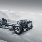 「世界初！ メルセデスが外部充電可能な燃料電池車「GLC F-CELL」を2017年に発売」の8枚目の画像ギャラリーへのリンク