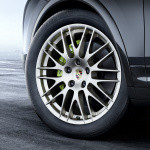 ポルシェ・カイエン「プラチナエディション」は、RSスパイダーデザインの20インチホイールを装着 - Porsche_02