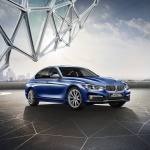 専用色「タンザナイト・ブルー」が輝く「BMW 330e Celebration Edition」は100台限定 - bmw-330e-celebration_01