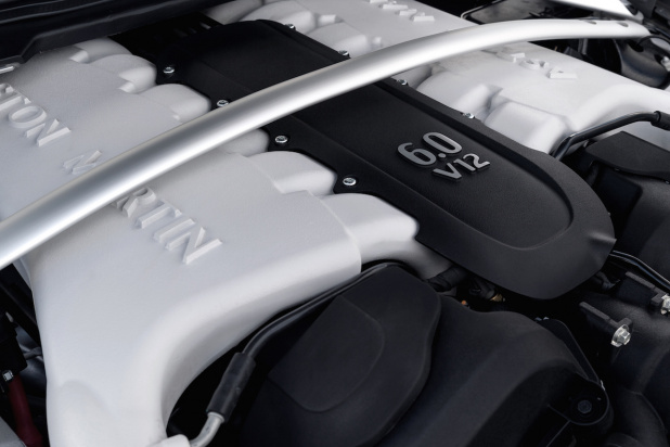 「アストンマーティン「V12 Vantage S」に7速MTモデルを追加」の7枚目の画像