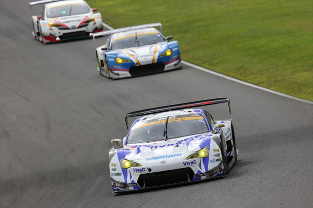 「【SUPER GT2016】大混戦のGT300。86、ランボを抑えて勝ったのはプリウス！」の29枚目の画像