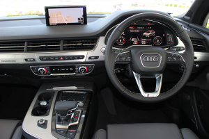 Audi_Q7_03