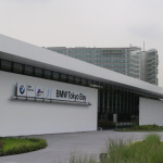 「BMW世界初の大規模ショールーム「BMW GROUP Tokyo Bay」100台の試乗車、50台の展示車でオープン」の20枚目の画像ギャラリーへのリンク