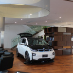 「BMW世界初の大規模ショールーム「BMW GROUP Tokyo Bay」100台の試乗車、50台の展示車でオープン」の23枚目の画像ギャラリーへのリンク