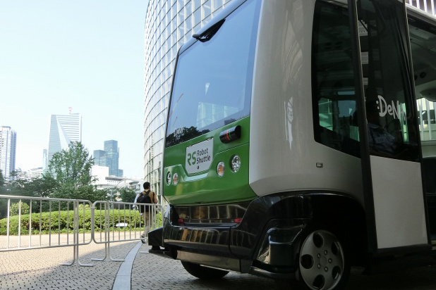 「今夏、日本初導入の無人運転バス「Robot Shuttle」に試乗！」の10枚目の画像