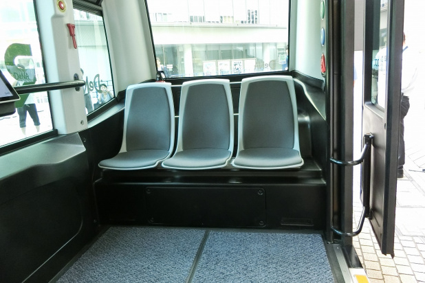 「今夏、日本初導入の無人運転バス「Robot Shuttle」に試乗！」の6枚目の画像