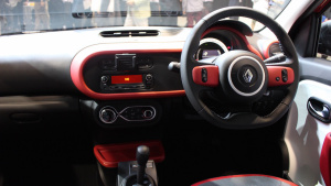 Renault_TWINGO_05