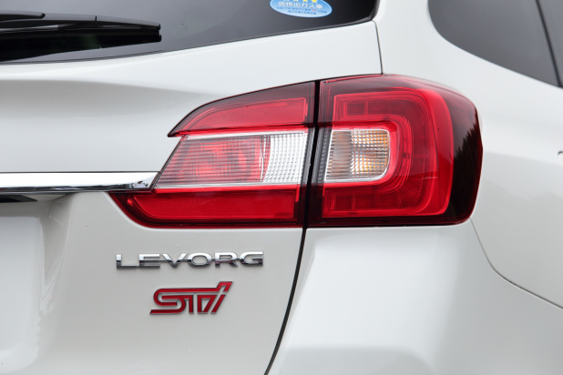 「スバル・レヴォーグ STI Sportは輸入ステーションワゴンを超えた!?」の3枚目の画像