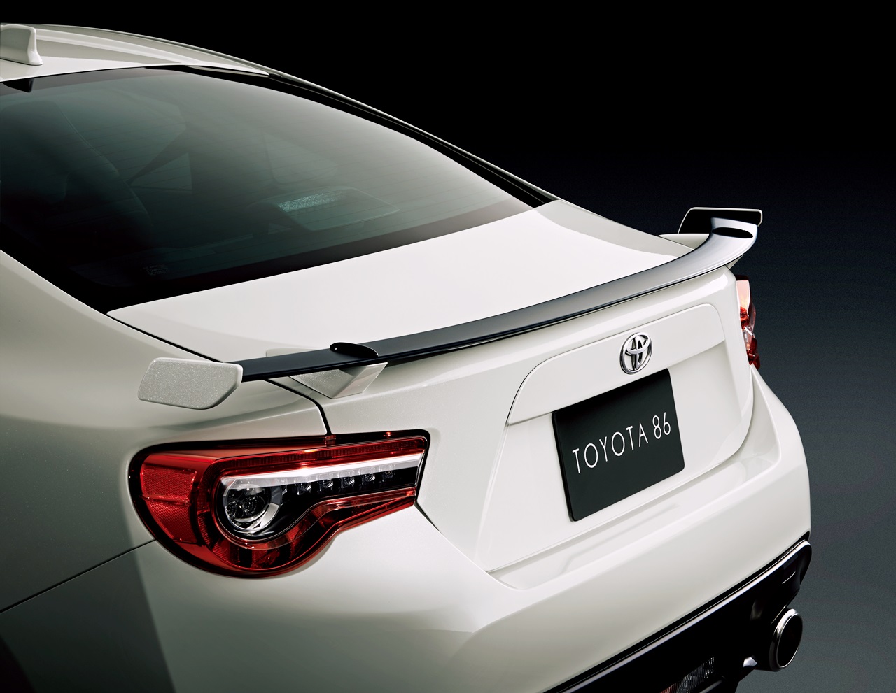 Toyota 86 画像 マイナーチェンジでスバルbrzと統一されたトヨタ86の あの 部分とは Clicccar Com