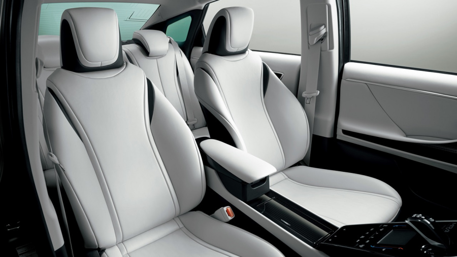 炎天下の車内温度を素早く下げる効果的な方法とは Clicccar Com