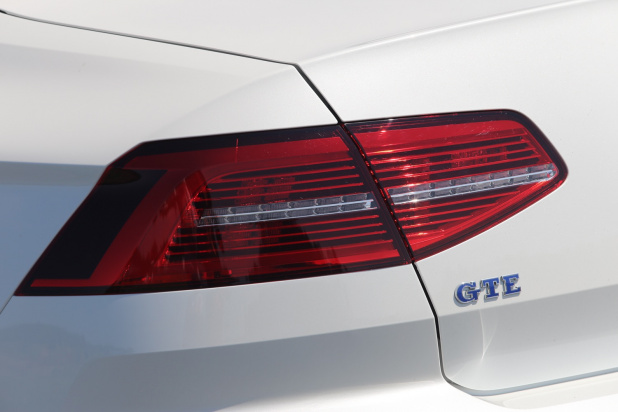 「VWのプラグインハイブリッド第2弾「パサートGTE」もスポーティな走りが魅力」の6枚目の画像