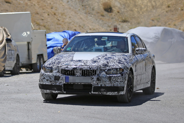 「ドライバーが激怒！BMW3シリーズ次世代型を決死の撮影!?」の8枚目の画像