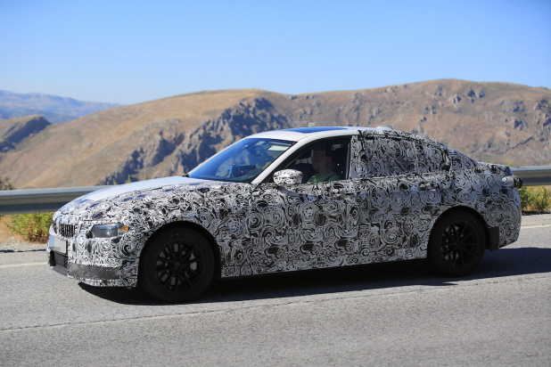 「ドライバーが激怒！BMW3シリーズ次世代型を決死の撮影!?」の26枚目の画像
