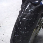 「絶対にパンクしない!? 最強のバイク用タイヤが存在した！」の4枚目の画像ギャラリーへのリンク