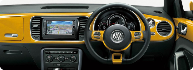 「新型 VW ザ・ビートル画像ギャラリー ─ スタイリングを変更し、価格は234万9000円〜」の14枚目の画像