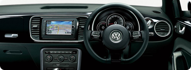 「新型 VW ザ・ビートル画像ギャラリー ─ スタイリングを変更し、価格は234万9000円〜」の18枚目の画像