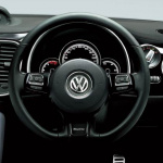 「新型 VW ザ・ビートル画像ギャラリー ─ スタイリングを変更し、価格は234万9000円〜」の23枚目の画像ギャラリーへのリンク