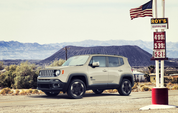 「ジープ・レネゲードとラングラーに人気装備満載の「Jeep Mojave Edition」を設定」の1枚目の画像