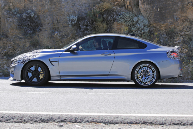 「BMW M4改良新型、440馬力で「GTS」エアロ移植!?」の2枚目の画像