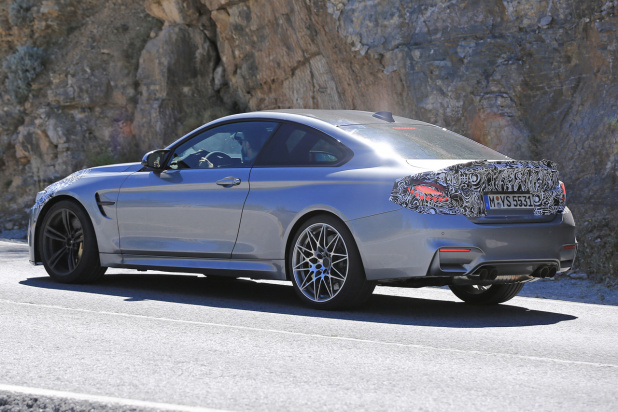「BMW M4改良新型、440馬力で「GTS」エアロ移植!?」の4枚目の画像