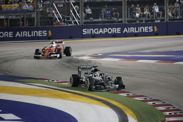 「F1参戦200戦目のニコ・ロズベルグがシンガポール初優勝！ランキングもトップに!!【2016 F1第15戦シンガポールGP】」の3枚目の画像