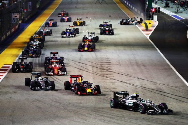 「F1参戦200戦目のニコ・ロズベルグがシンガポール初優勝！ランキングもトップに!!【2016 F1第15戦シンガポールGP】」の6枚目の画像