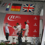 「【F1女子の日本GP2016】ライコネンはフェラーリ・デイトナで登場！ シャンパンファイトでかけられたのは誰？」の23枚目の画像ギャラリーへのリンク