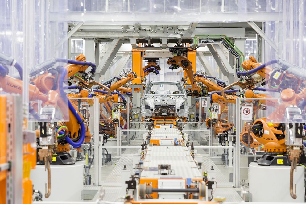 In the body shop at the Audi plant in San José Chiapa, robots of the latest generation assemble the bodies of the Audi Q5 with the most modern technology available.