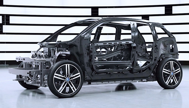 「BMWが米・テスラへの対抗で全モデルにEVを設定？」の5枚目の画像