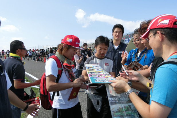 「【F1女子の日本GP2016】意外にもドライバーの思わぬ一面が見れた木曜日の鈴鹿サーキット！」の10枚目の画像