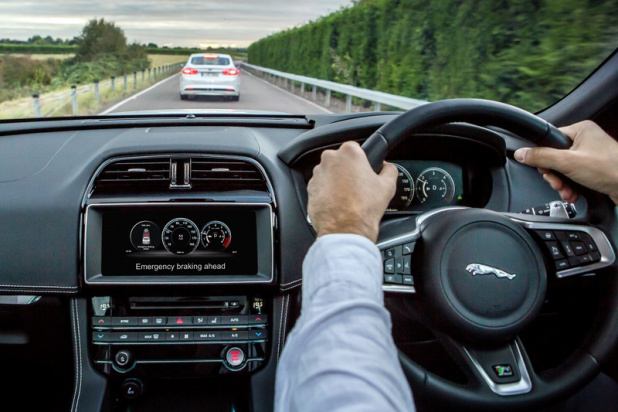 「ジャガー・ランドローバーがテストを開始した自動運転技術の目標とは？」の6枚目の画像