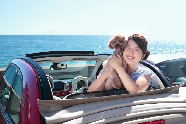 「2016夏の思い出「美女と愛犬」Fiat 500Cで葉山へ!【森谷まりん×愛犬ティティ】」の11枚目の画像