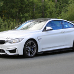 「フルエアロ装着、BMW 最強レースカー「M4 GT4」公道走テストをキャッチ！」の2枚目の画像ギャラリーへのリンク