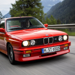 「「BMW M3」の30周年記念車「30 Jahre M3」は、450psまで強化された30台限定車」の11枚目の画像ギャラリーへのリンク