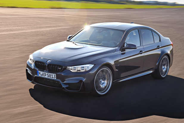 「「BMW M3」の30周年記念車「30 Jahre M3」は、450psまで強化された30台限定車」の7枚目の画像