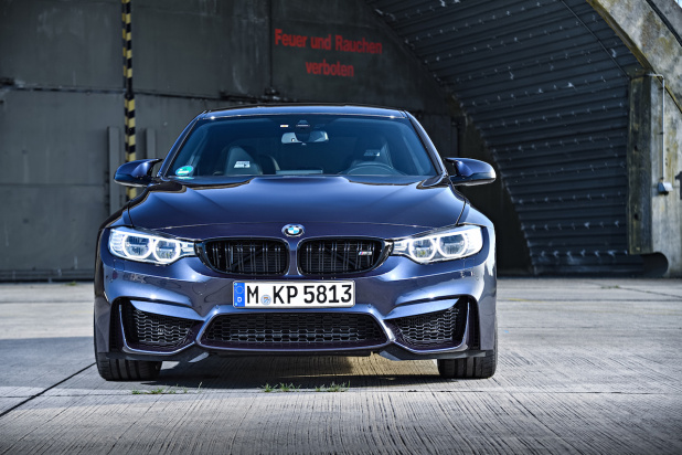 「「BMW M3」の30周年記念車「30 Jahre M3」は、450psまで強化された30台限定車」の4枚目の画像