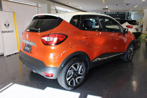 Renault_CAPTUR_JEANS_10