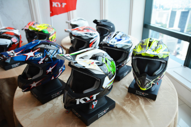 「ついに日本到来！MotoGPでも活躍するKYTヘルメットの日本発売が決定」の7枚目の画像