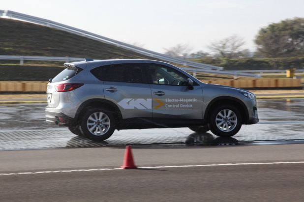 「冬場のAWD車の応答性を向上させる、電磁式全輪駆動カップリング【GKNドライブライン試乗会】」の3枚目の画像